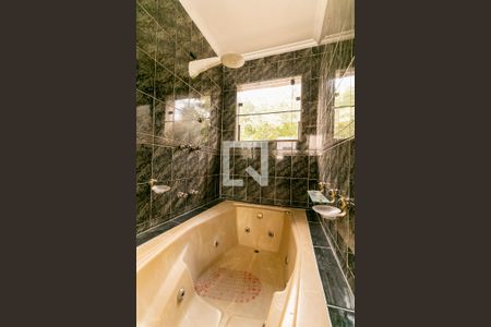 Casa para alugar com 150m², 2 quartos e 5 vagas Casa para alugar com 150m², 2 quartos e 5 vagasBanheiro da Suíte 1