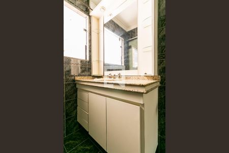 Casa para alugar com 150m², 2 quartos e 5 vagas Casa para alugar com 150m², 2 quartos e 5 vagasBanheiro da Suíte 1