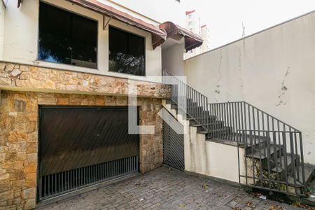Casa para alugar com 150m², 2 quartos e 5 vagas Casa para alugar com 150m², 2 quartos e 5 vagasGaragem