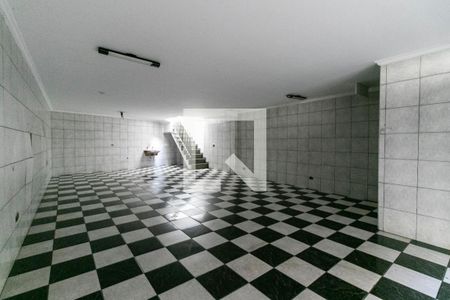 Casa para alugar com 150m², 2 quartos e 5 vagas Casa para alugar com 150m², 2 quartos e 5 vagasGaragem / Área de Serviço