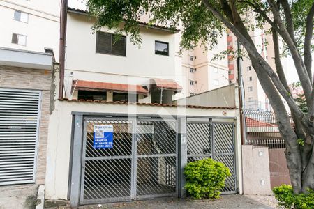 Casa para alugar com 150m², 2 quartos e 5 vagas Casa para alugar com 150m², 2 quartos e 5 vagasFachada