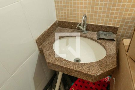 Casa à venda com 331m², 4 quartos e 2 vagasBanheiro de Serviço