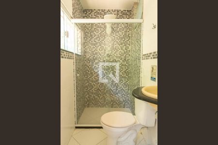 Casa à venda com 331m², 4 quartos e 2 vagasBanheiro da Suíte 2