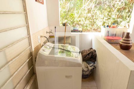 Casa à venda com 331m², 4 quartos e 2 vagasÁrea de Serviço