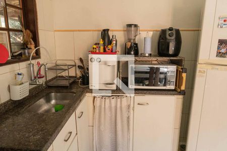 Casa à venda com 331m², 4 quartos e 2 vagasCozinha