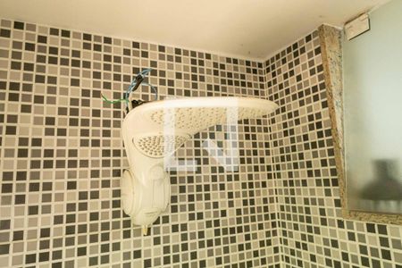 Casa à venda com 331m², 4 quartos e 2 vagasBanheiro da Suíte 2