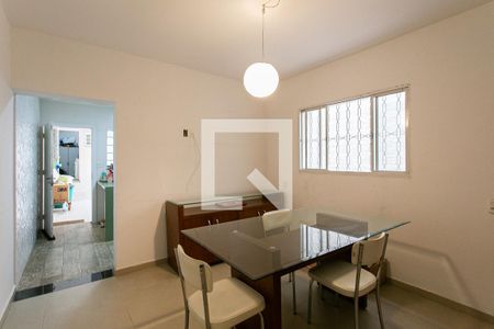 Casa à venda com 450m², 3 quartos e 2 vagasCopa