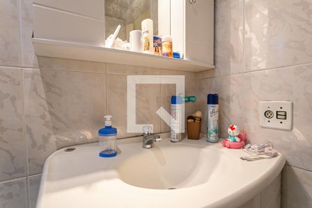 Casa à venda com 450m², 3 quartos e 2 vagasBanheiro da Suíte 1