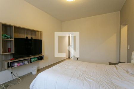 Casa à venda com 450m², 3 quartos e 2 vagasSuíte 2