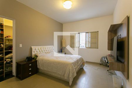 Casa à venda com 450m², 3 quartos e 2 vagasSuíte 2