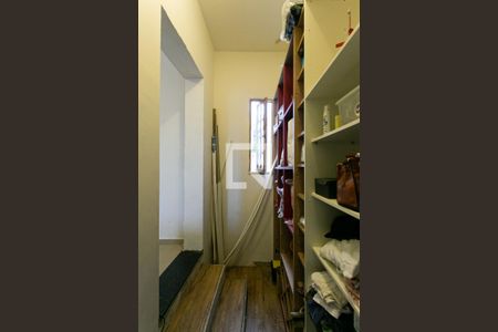 Casa à venda com 450m², 3 quartos e 2 vagasCloset da Suíte 2