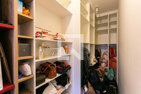 Casa à venda com 450m², 3 quartos e 2 vagasCloset da Suíte 2