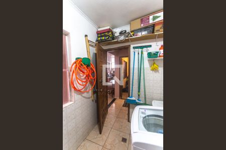 Casa à venda com 169m², 3 quartos e 3 vagasÁrea de serviço