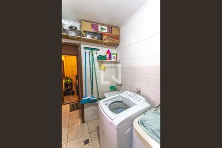 Casa à venda com 169m², 3 quartos e 3 vagasÁrea de serviço