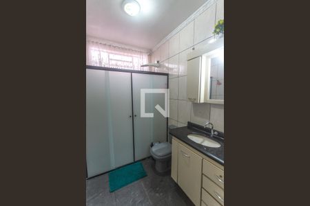 Casa à venda com 169m², 3 quartos e 3 vagasBanheiro social