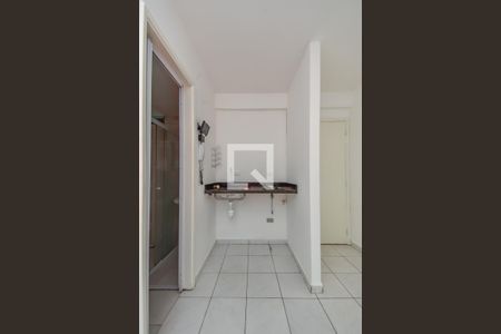 Cozinha de apartamento para alugar com 1 quarto, 30m² em Bela Vista, São Paulo