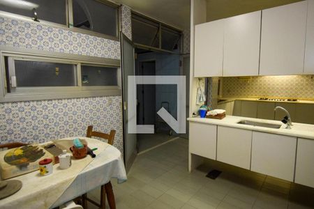 Apartamento à venda com 465m², 4 quartos e 2 vagasCozinha