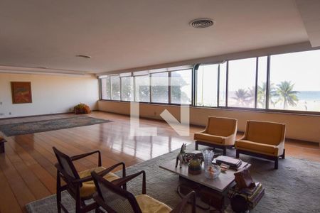 Sala de Estar de apartamento à venda com 4 quartos, 465m² em Copacabana, Rio de Janeiro