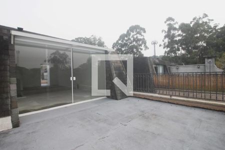 Casa de condomínio à venda com 300m², 3 quartos e 2 vagasVaranda