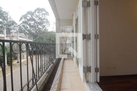 Casa de condomínio à venda com 300m², 3 quartos e 2 vagasVaranda