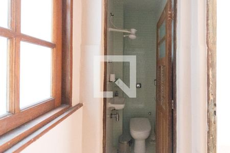 Apartamento para alugar com 70m², 2 quartos e sem vagaBanheiro de Serviço