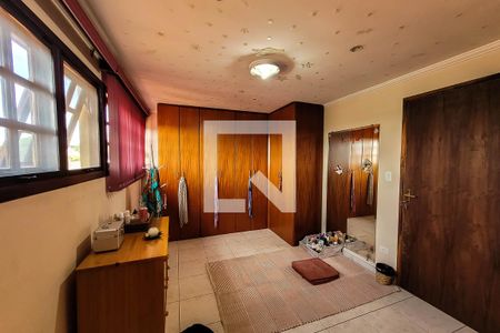 Casa à venda com 320m², 6 quartos e 5 vagassuite 5