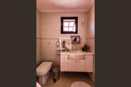 Casa à venda com 320m², 6 quartos e 5 vagasBanheiro suite 5