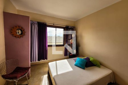 Casa à venda com 320m², 6 quartos e 5 vagasSuíte 2