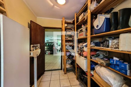 Casa à venda com 320m², 6 quartos e 5 vagasQuarto de Serviço