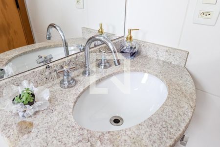 Apartamento à venda com 159m², 3 quartos e 3 vagasBanheiro da suíte 3