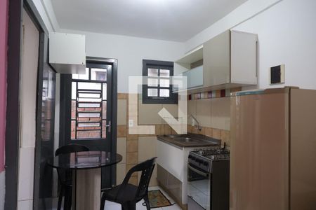 Sala/Cozinha de casa para alugar com 1 quarto, 30m² em Vargem do Bom Jesus, Florianópolis