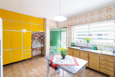 Casa à venda com 105m², 3 quartos e 5 vagas Casa à venda com 105m², 3 quartos e 5 vagasCozinha