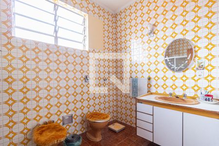 Casa à venda com 105m², 3 quartos e 5 vagas Casa à venda com 105m², 3 quartos e 5 vagasBanheiro