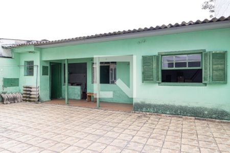 Casa à venda com 105m², 3 quartos e 5 vagas Casa à venda com 105m², 3 quartos e 5 vagasQuintal