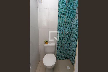 Banheiro de casa para alugar com 3 quartos, 73m² em Vila Patrimonial, São Paulo