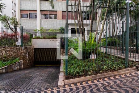 Apartamento à venda com 108m², 2 quartos e 1 vagaFachada - Ed. Samambaia 