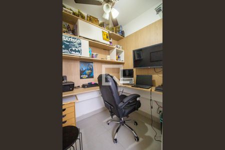 Apartamento à venda com 100m², 3 quartos e 1 vagaEscritório