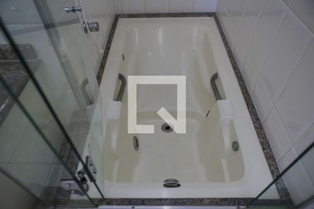 Apartamento para alugar com 148m², 3 quartos e 1 vaga Apartamento para alugar com 148m², 3 quartos e 1 vagaBanheiro