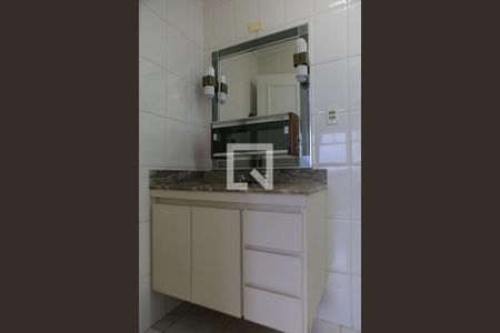Apartamento para alugar com 148m², 3 quartos e 1 vaga Apartamento para alugar com 148m², 3 quartos e 1 vagaBanheiro da suíte