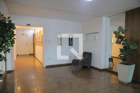 Apartamento para alugar com 148m², 3 quartos e 1 vaga Apartamento para alugar com 148m², 3 quartos e 1 vagaHall de entrada