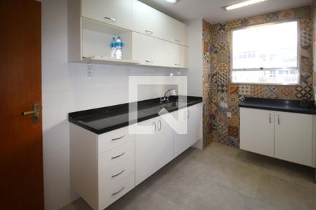 Apartamento à venda com 120m², 3 quartos e sem vagaCozinha