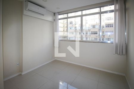 Quarto 1 de apartamento à venda com 3 quartos, 120m² em Leblon, Rio de Janeiro