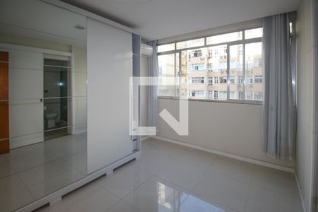 Suíte de apartamento à venda com 3 quartos, 120m² em Leblon, Rio de Janeiro