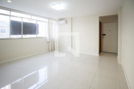 Sala de apartamento à venda com 3 quartos, 120m² em Leblon, Rio de Janeiro