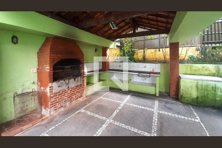 Apartamento à venda com 120m², 3 quartos e sem vagaÁrea comum - Churrasqueira