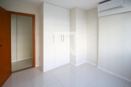 Quarto 1 de apartamento à venda com 3 quartos, 120m² em Leblon, Rio de Janeiro