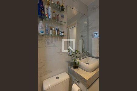 Apartamento à venda com 64m², 2 quartos e 1 vaga Apartamento à venda com 64m², 2 quartos e 1 vagaBanheiro da Suíte