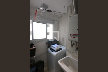 Apartamento à venda com 64m², 2 quartos e 1 vaga Apartamento à venda com 64m², 2 quartos e 1 vagaÁrea de Serviço