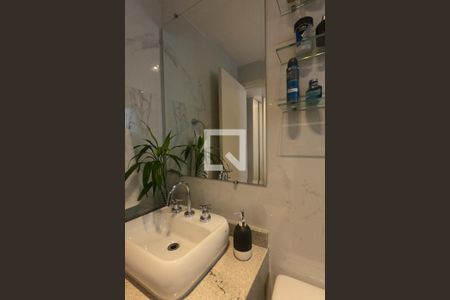 Apartamento à venda com 64m², 2 quartos e 1 vaga Apartamento à venda com 64m², 2 quartos e 1 vagaBanheiro da Suíte 2