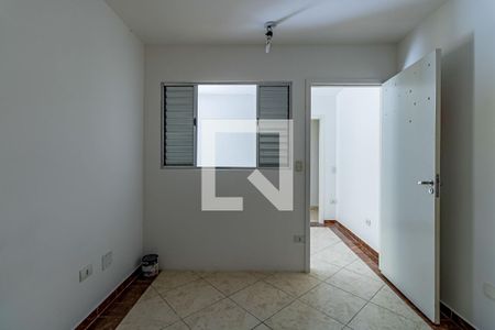Quarto 1 de apartamento para alugar com 2 quartos, 55m² em Parque Alexandre, Cotia